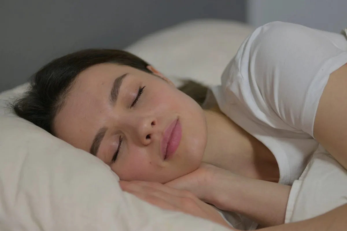 Högintensiv yoga förbättrar sömnen mest, visar stor metaanalys